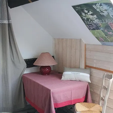 Cardamome Nocleg ze śniadaniem 3*